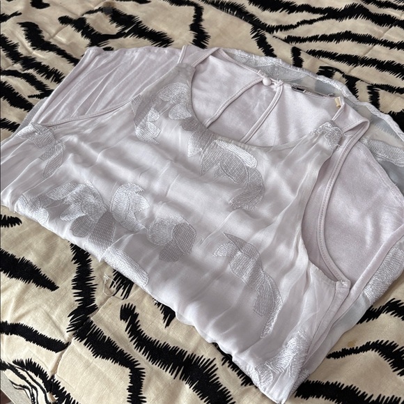 Language Patterned Tank Top, size S - Picture 3 of 6